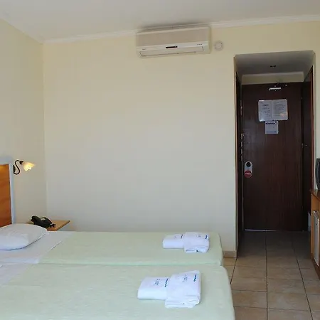 Kris Mari Hotell
