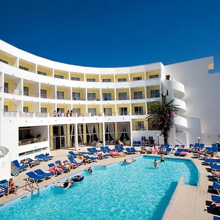 Kris Mari Hotell 3*