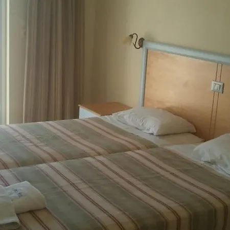Kris Mari Hotell